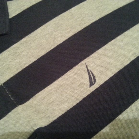 Nautica shirt - Picture 3 of 4